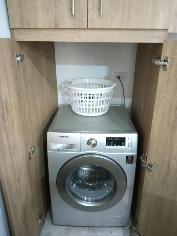 Acogedor Apartaestudio Ubicado En Laureles Διαμέρισμα Μεντεγίν Εξωτερικό φωτογραφία