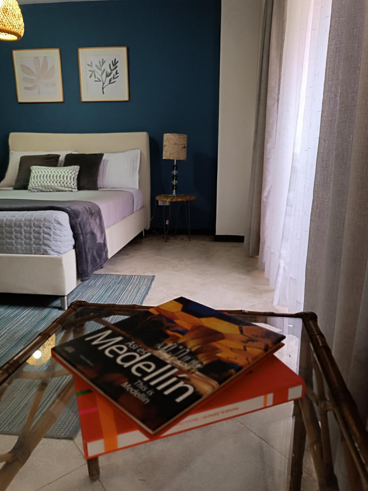 Acogedor Apartaestudio Ubicado En Laureles Διαμέρισμα Μεντεγίν Εξωτερικό φωτογραφία